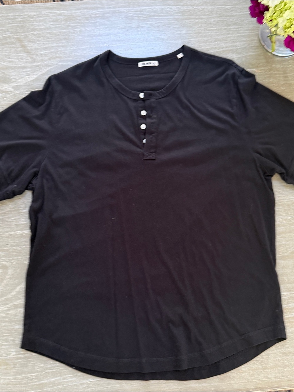 Buck Mason Men’s Short Sleeve Henley. Size XL. Black. Great Condition.